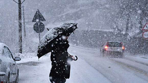 Днем 29.12.23г. - сутки 30.12.23г. по области и г. Томску ожидаются снег