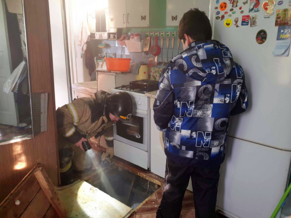Детская шалость с огнем могла привести к серьезному пожару в Томске